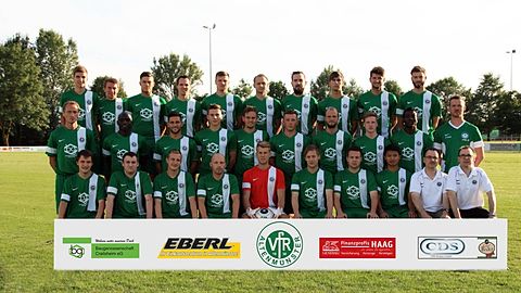 Hinten von links: Marcel Faldum, Konstantin Gross, Fabio Moreira, Martin Ernsperger, Manuel Munz, Trainer 2. Mannschaft Waldemar Zur, Florian Walter, Dominic Hohenstein, Kushtrim Hisenaj, Patrick Hägele
Mitte von links: Trainer 1. Mannschaft Timo Dörflinger, Saikou Ceesay, Denis Sami, Jan Ludwig, Juri Kildau, Ivan Unruh, Florian Langer, Adrian Rößler, Musa Ceesay, Torwarttrainer Nico Schiele
Unten von links: Felix Irsigler, Mirko Letenmaier, Max Irsigler, Achim Ries, Thomas Böckler, Nico Gleß, Kai Stängle, Chakkrit Khanannit, Betreuer Ralf Lauckner, Michael Lauckner