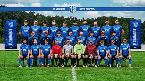 Hintere Reihe v.l.: Paul Voland, Michael Schaffroth, Jakob Hohenstein, Fabian Wohlschläger, Lukas Schanzenbach, David Schwarz, Jonathan Schweizer, Simon Schuleit, Fabian Schlepple
Mittlere Reihe v.l.: Trainer Irfan Kücükatan, Abteilungsleiter Timo Kühnle, Janik Moser, Philipp Hägele, Marko Schaffroth, Simon Wohlschläger, Torwart-Trainer Heiko Feucht, Betreuer Christian Mezger
Vordere Reihe v.l.: Rico Schift, Daniel Vogel, Marco Wied, Marvin Rückewoldt, Kai Schlauch, Markus Ehnle, Bernhard Holdreich, Maximilian Thalacker, Tim Schwarz, Vincent Latiano