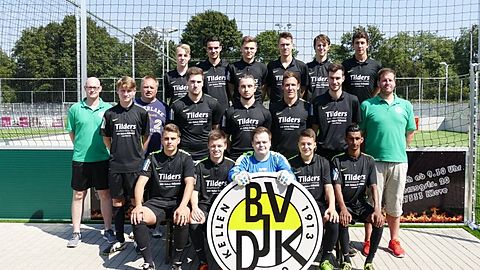 Hinterste Reihe v. l.: Tobias Merling, Laszlo Taube, Alexander Schmid, Dominic Verhasselt, Tim Lagarden, Marc Bröcheler
Mittlere Reihe v. l.: Trainer Jens van den Boom, Moritz Mulder, Betreuer Ernst "Mucke" Oldenburg, Kevin Böhmer, Jonathan Süß, Oliver Krissler, Jan Elsmann, Co - Trainer Christian "Motz" Tripp
Vorderste Reihe v. l.: Marvin Heck, Philipp Reiber, Piet van Rijswijk, Lukas Merling, Kajan Mahendran 
es fehlen: Simon Rütten, Nico Ariaans, Viktor Baus, Kai Leygraaf, Jonathan Schute, Andre Claassen, Christian Ulrich