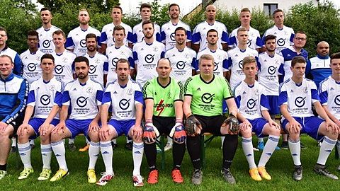 FCAS Hosingen - Mannschaftsfoto 2016-2017 - Seniors