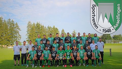 hinten v.l. Jonas Uhl, Martin Sachs, Max Bollinger, Daniel Mannes, Marcel Wiesner, Dennis Botenhart, Atakan Özbek, Wolfgang Hauslaib, Paul Barth, Jannik Bosch, Marcel CeliK,

mitte v.l Trainer Christan Drechsler, Trainer Imran Karaman, Abtl. Leiter Daniel Lindenmaier, Dominik Dzirson, Robin Laible, Timo Schulz, Ralf Werner, Martin Pfisterer, Vedat Pamukci, Marco Cirak, Ismethan Agce, Tobias Botzenhart, Betreuuerin Katrin Steck, Trainer Gabriel Friedrich

vorne v.l. Jens Stöckle, Jochen Fischer, Yasin Yalcinkaya, Sven Junginger, Andrija Iljazi, Nico Kitzberger, Tino Werner, Tobias Schurr, Engincan Karaman, Fabian Barth,