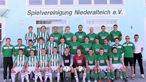 SpVgg Niederalteich Saison 2012/2013

Foto: Kathrin Geiß