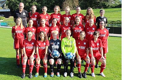 Hintere Reihe: Co-Trainer Jürgen Ruoff, Larissa Hähnel, Kim Aleen Sailer, Lena-Marie Mögle,  Eva Reinhardt, Antonia Ruoff, Anika Wahl, Trainerin Stefanie Franke
Mittlere Reihe: Justine Keller, Antonela Juric, Timea Hari, Jennifer Kuhn, Jana Mende, Megan Pressburger, Michelle Keller, Hannah Müller
Vordere Reihe: Emily Frank, Denise Nesper, Cheyenne Wiedmann, Britta Winkelbach, Carina Bargel, Jessica Heisterkamp