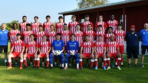 Obere Reihe: Ismaila Ceesay, Ivan Da Palma, Siro Wolfer, Evin Öktem, Sascha Buchs, Romeo Meier, Nevio Mariano, Ivan Dibi
Mittlere Reihe: Kurt Kobel (Trainer), Olivier Tiapele, Mustapha Ceesay, Cristian Cipolla, Silvan Lang, Cyril Züst, Nicola Jucker, Daniel Djukaric, Leandro Sillitto, Omar Ragheb, Thomas Adey, Seraphine Friederich (Betreuer/Masseur), Zoran Hrkalovic
Untere Reihe: Marco Wechsler, Luca Bürge, Robin Bürgi, Gian Thomas, Noel Kalt, Gino Mächler, Dominik Buchs, Jean-Claude Oberholzer
