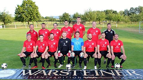 Hinten v.l.: Betreuer Georg Matthis, Stefan Hermann, Patrick Matthis, Marco Bailer, Simon Wörner, Tobias Karasch, Trainer Jens Fischer
Vorne v.l.: Fabian Jenne, Lukas Gerber, Felix Treffeisen, Marius Wütschke, Jochen Tornow, Philipp Schikulla, Pascal Kern, Mark Eberenz