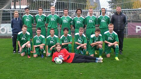 hintere Reihe von links: 

ÜL Max Köditz, Sebastian Tittelbach, Pascal Staud, Lucas Zech, Edgar Horch, Richard Bickel, Anton Escher, Julius Müller, ÜL Ralf Kuschmerz

vordere Reihe von links:

Kevin Roger Seyfarth, Paul Johannes, Elias Treumann, Sajjad Abdelhameed, Max Diener, Aaron Kircheis, Leon Möllers, Anna Mursch (liegend)

Es fehlen:

Richard Resch, Phillip Hanf, Nico Fritzwanker,