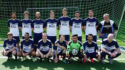 Stehend von Links: Kai,Scholz,Boll,Hanke,Andreas,Laruso,Hüter,Tr.Hanke
Kniehend von Links: Kretzschmar,Abu-Shah,Artl,Bormann,Laudolsi,Nabizada,Bäumer
Es fehlen: Rubenbauer,Lechel,2xFrauenholz,Seidel,Bicker,Köstner