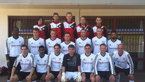 hinten von links nach rechts: Betreuerin Sarah Rösler, Trainer Timo Bossmann, Betreuer Niklas Wloka, Betreuer Steven Hachenberg, Marvin Backhaus
stehend von links nach rechts: Dieunedort Djobissie, David Huj, Sven Pape, Fabian Verheyen, Co-Trainer Jens Menne, Maxi Weißenfels, Hacip Cinar
sitzend von links nach rechts: Robin Eichholz, Pira Selvanchandran, Julian Baumann, Jan-Erik Hellmuth, Co-Trainer Florian Rebel, Maxi Hohlbein, Jan Moritz