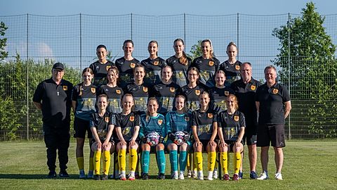 Mannschaftsfoto: Frauen - 1. Mannschaft - TSV Apensen - Saison 26/27