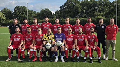 Oben von links: M. Diehl (Co-Trainer), F. Celotto, K. Wrobilewski, C. Demirci, M.Safiya,T. Herdt, A. Lang, N. Langhans, M. Gülsen (Trainer), J. Scharke (Sportliche Leitung), Unten von li.: A. Bravo Sanchez, E. Güney, N.Bolten, K. Pflanz, J. Faller, M. Hess, M. Bruchhäuser,E. Haryry