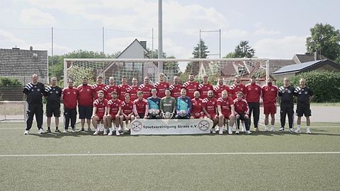 Mannschaftsfoto: Herren - 1. Mannschaft - Sportvereinigung Straß - Saison 25/26