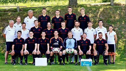 Hinten (v.l.): 1.Vorstand Baumgartner Kurt, Ehrnböck Florian, Raab Manuel, Sedlberger Christoph, Schultes Thomas

Mitte (v.l.): Betreuer Soukop Hanns, AL Kampf Daniel, TW-Trainer Schneider Christian, Kampf Johannes, Peter Marco, Glück Patrick, Co-Trainer Eder Michael, Trainer Jocham Stephan, Trainer Winkler Martin, Physio Heininger Lena

Vorne (v.l.): Köberl Stefan, Friedl Vincent, Roede Fabian, TW Schotte Michael, TW Jungwirth Stefan, Tiefenböck Michael, Wagner Tobias