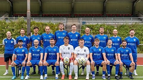 vordere Reihe v.l.n.r.: Kevin Tornambe, Sinan Caliskan, Pascal Wicht, Philipp Gassen, Ben-Julian Brandt, Justin Müller, Tim Fresenborg, Florian Guder
hintere Reihe v.l.n.r.: Patrick Grün (TR), Yannick Klüppelberg, Aaron Lederle, Tom Schmitz, Patrick Taschka, Alex Ströwer, Timo Hein, David Kruse, Jonny Möller, David Usinger